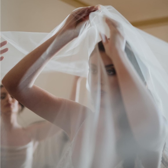 Lace wedding veil - worn once great condition - Picture 4 of 9